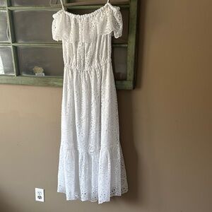 Elegant White Off-Shoulder Dress